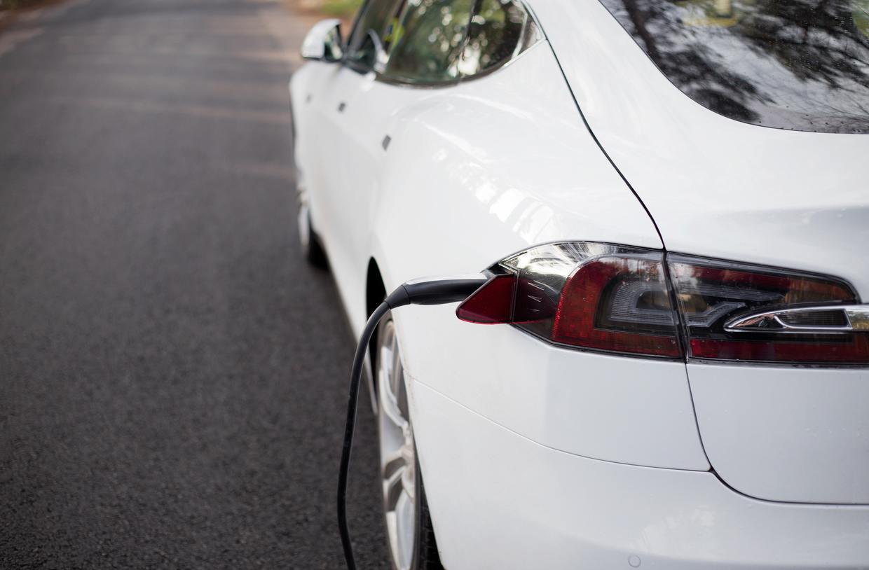 Voitures électriques : le classement 2023 des modèles les plus sûrs !