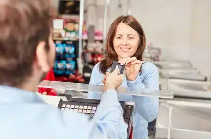 Les cartes de fidélité : comment expliquer leur succès en 2023 ?