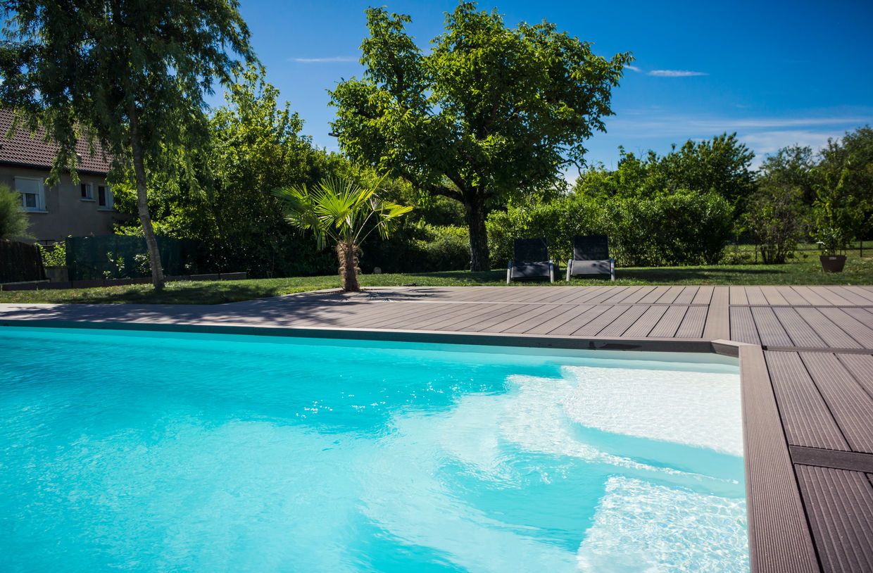 Piscines : le prix de vente des biens avec piscine grimpe en flèche