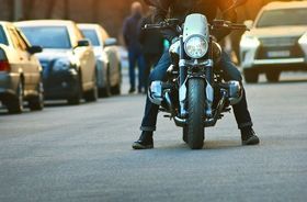 Fin du deux-roues ? Sans contrôle technique, interdiction de rouler en moto!
