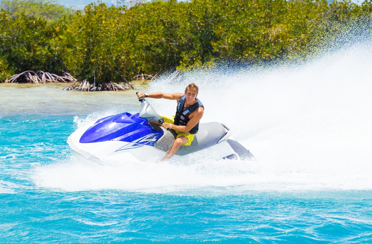 Credit jet ski