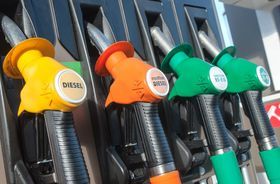 Les prix du carburant augmentent en 2025 : les automobilistes sous tension