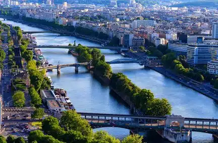 Immobilier : le ralentissement du marché se confirme en Île-de-France