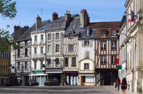 Immobilier : quelles petites villes profitent le plus de l'après-Covid ?