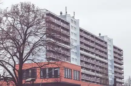 Logement social : la baisse de la RLS actée pour 2025, les HLM saluent un tournant décisif