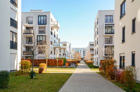 Immo : seriez-vous intéressé par un de ces deux types de logements au loyer avantageux ?