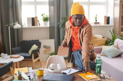 Crise du logement : les étudiants essayent de s'organiser