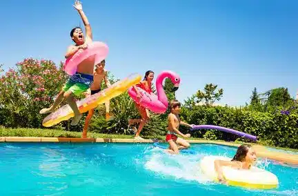 Louer sa piscine : cet été, jetez-vous à l'eau !