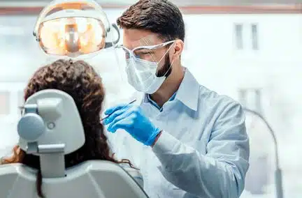 Soins dentaires : les règles d'une bonne prise en charge chez le dentiste