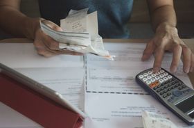 Rachat de crédits : malendettement ou surendettement, quelle différence ?
